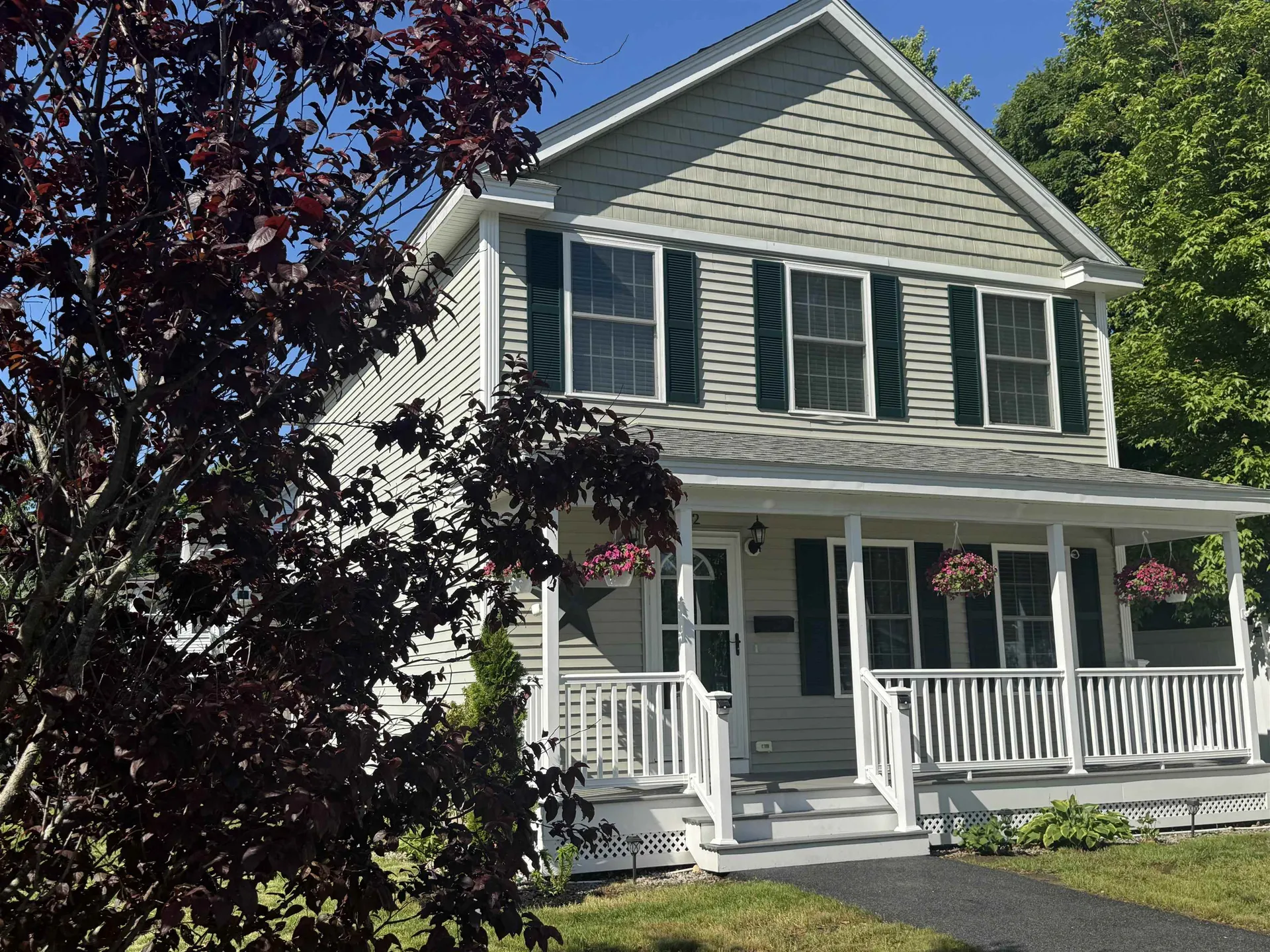 142 Comeau Street Manchester NH 03102