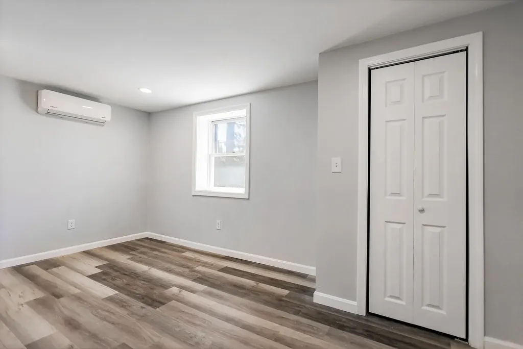40 Grove Avenue Salem NH 03079