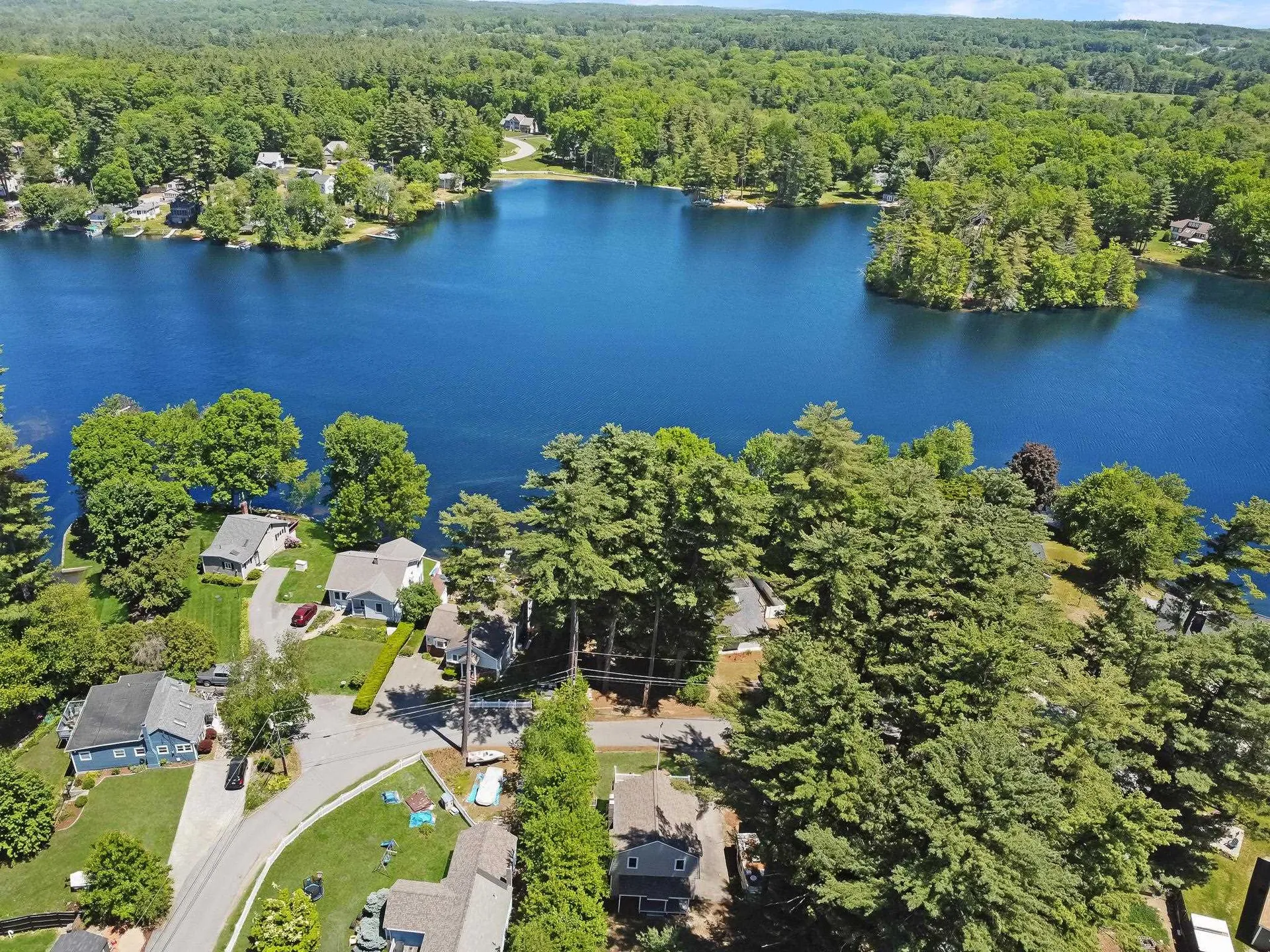 40 Grove Avenue Salem NH 03079
