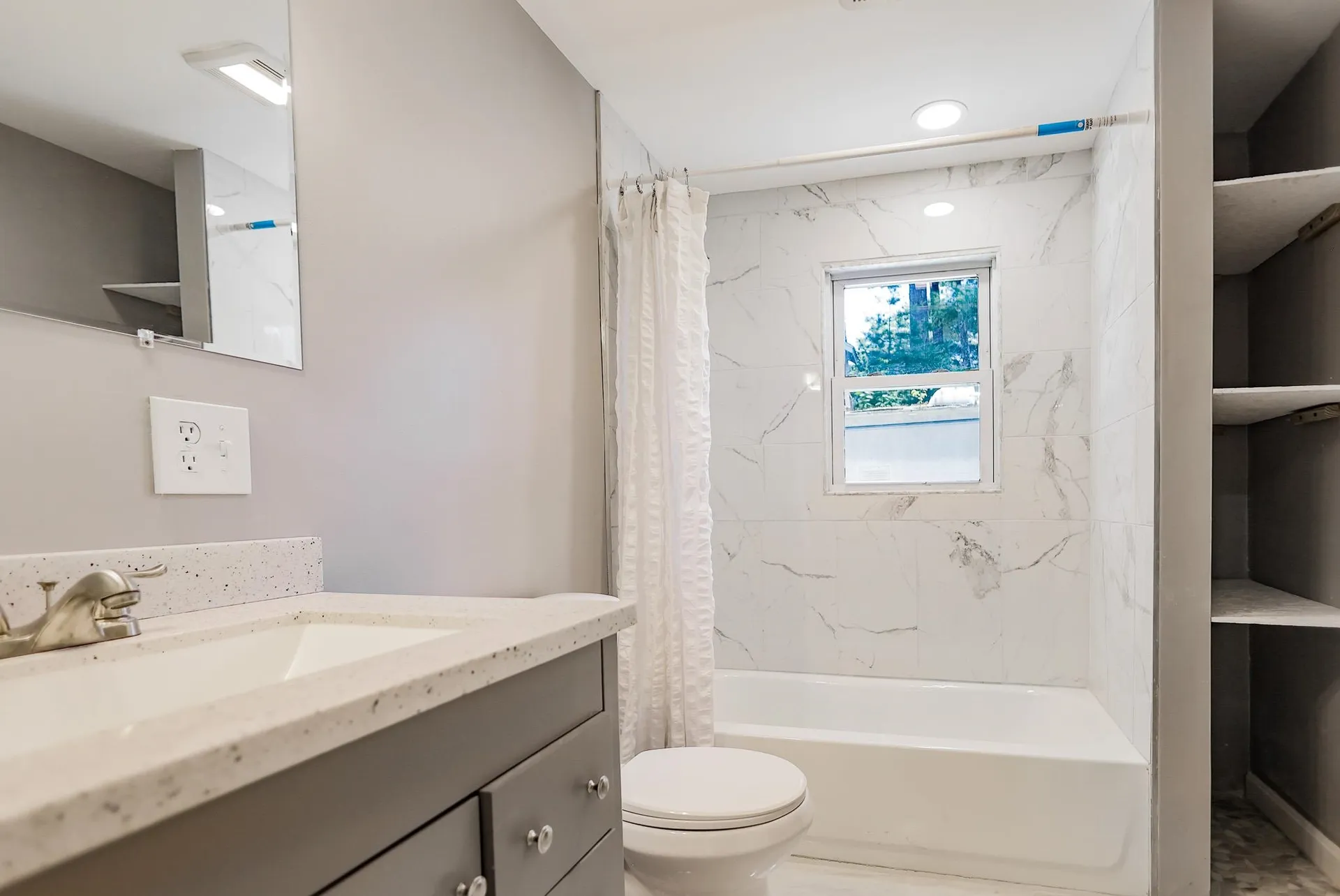 40 Grove Avenue Salem NH 03079