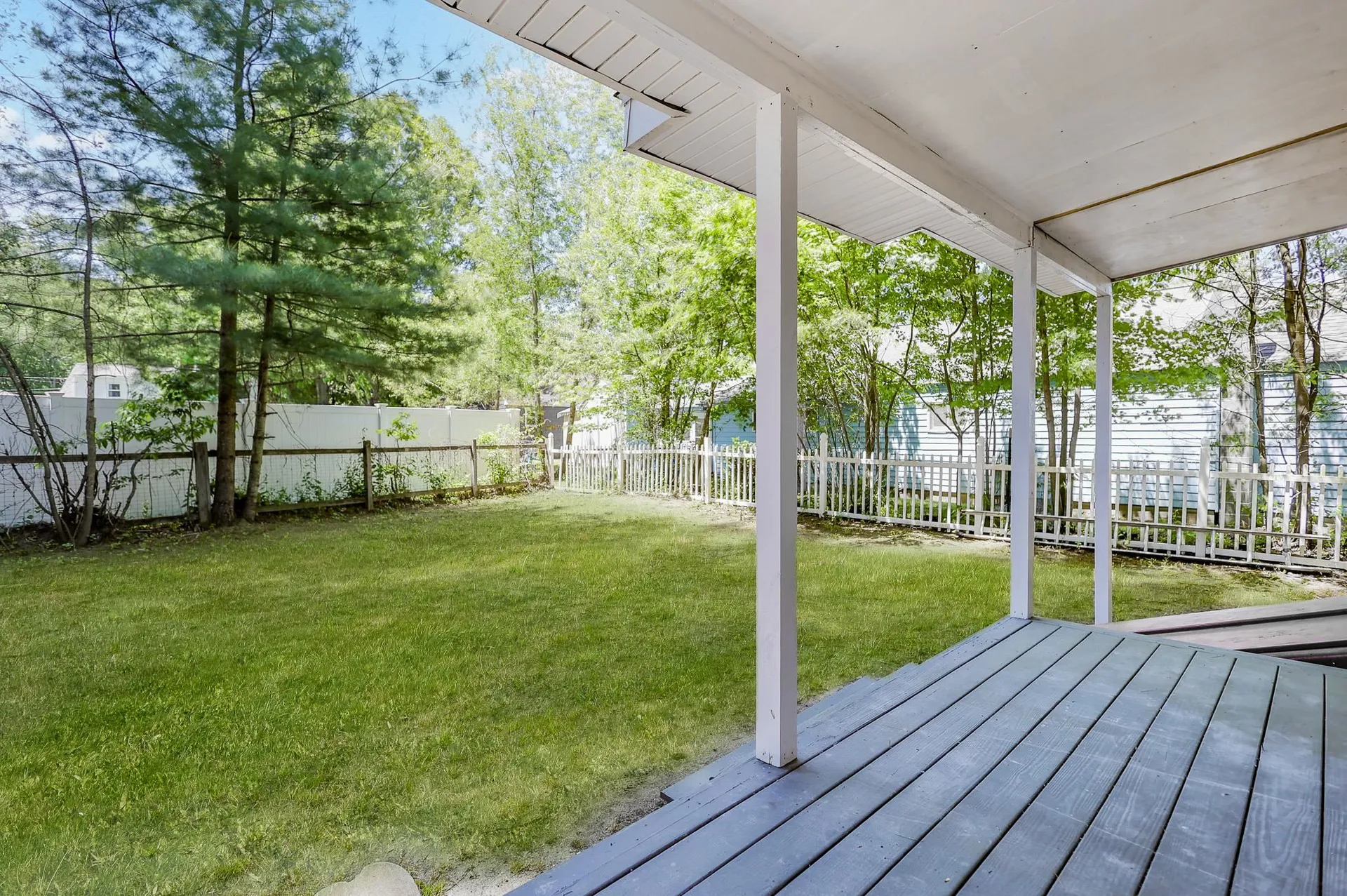 40 Grove Avenue Salem NH 03079