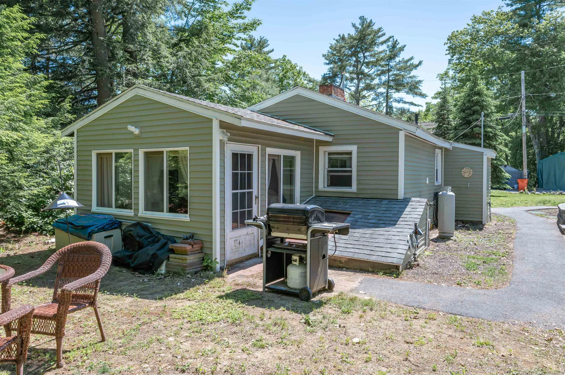 9 Upper Scotland Drive Raymond NH 03077