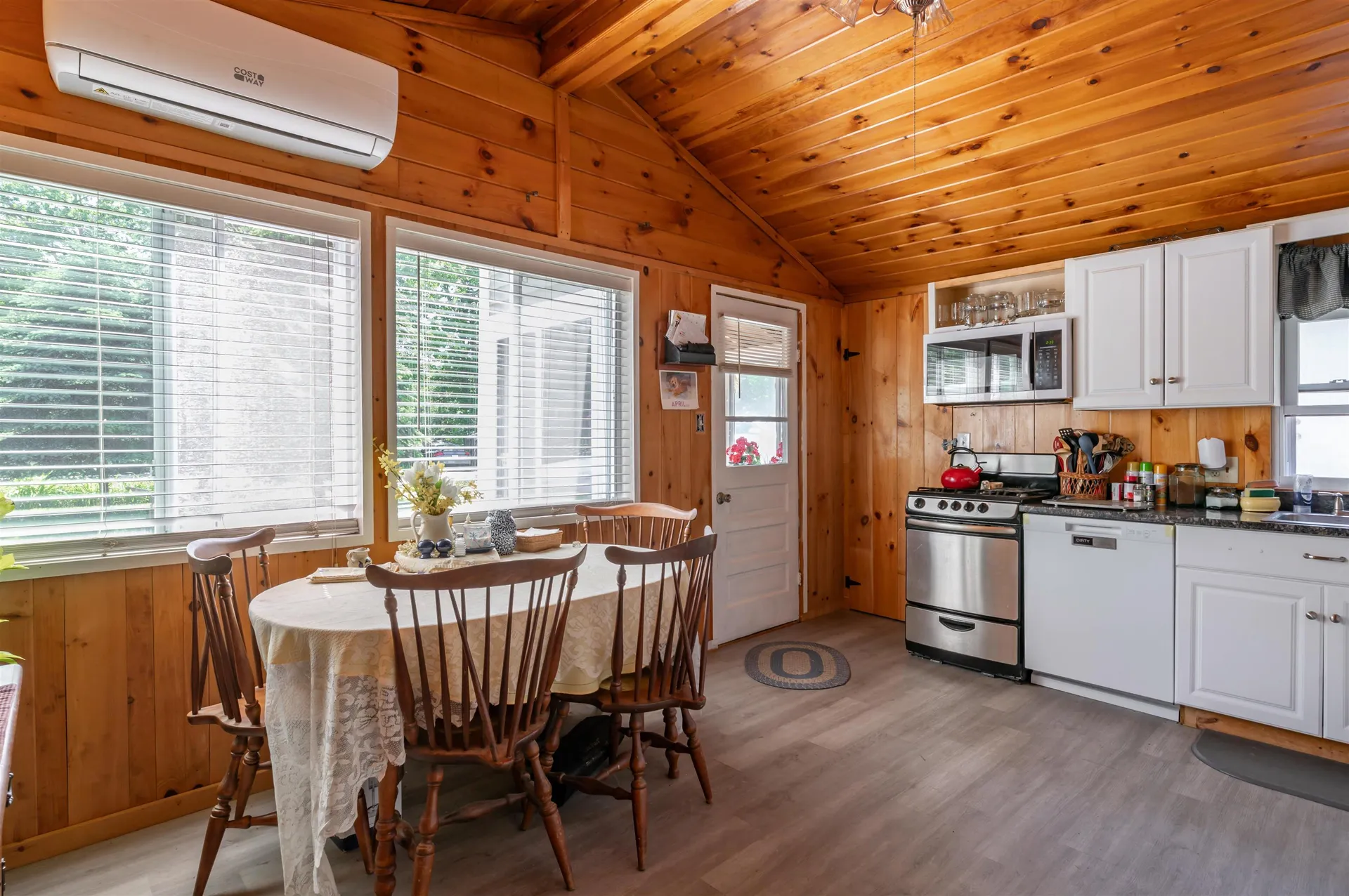 9 Upper Scotland Drive Raymond NH 03077