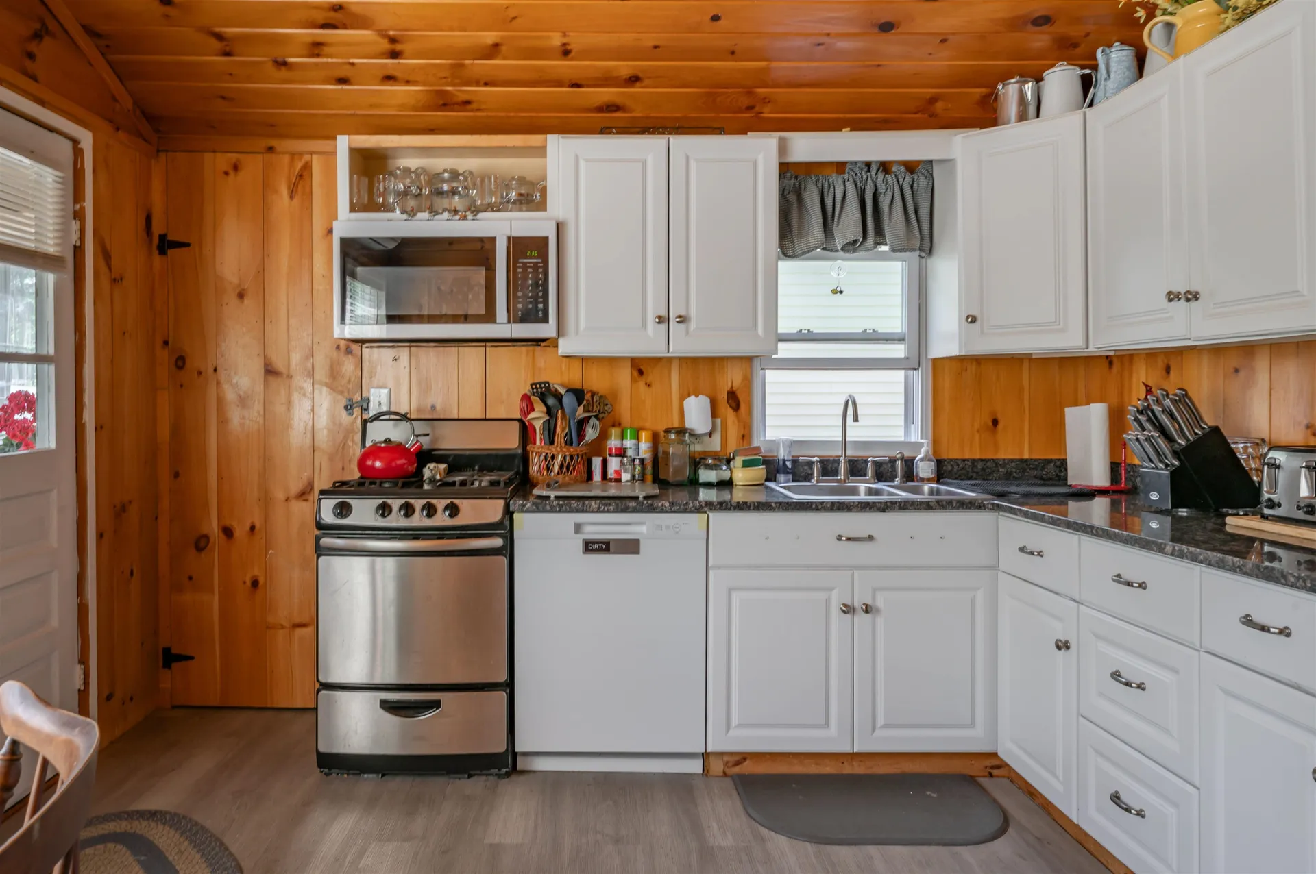 9 Upper Scotland Drive Raymond NH 03077