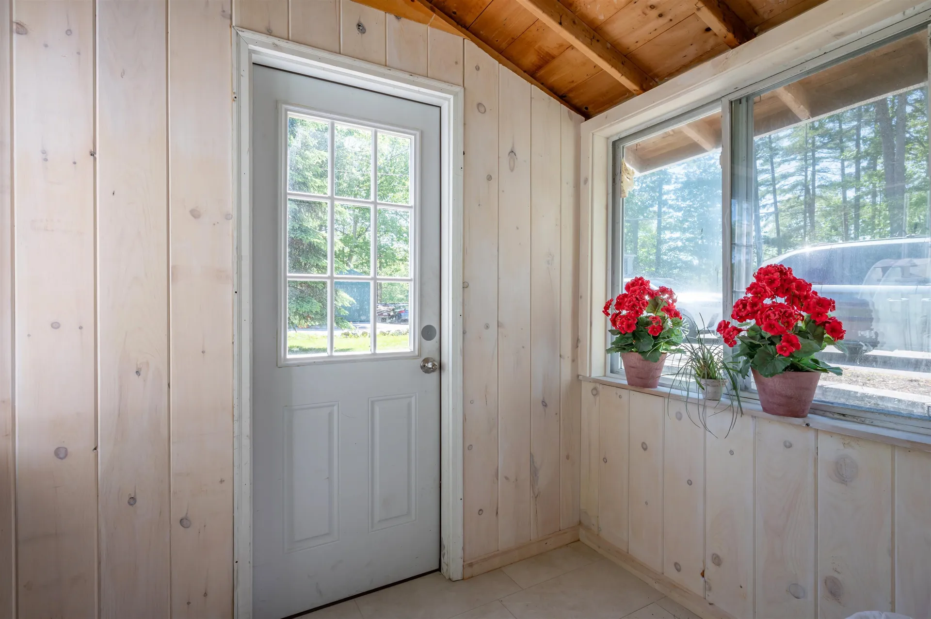 9 Upper Scotland Drive Raymond NH 03077
