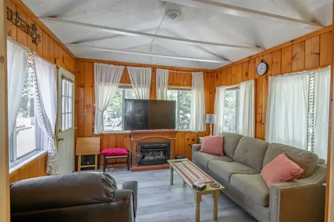 9 Upper Scotland Drive Raymond NH 03077