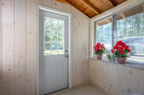 9 Upper Scotland Drive Raymond NH 03077