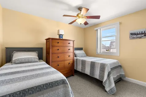 68 Kings Highway Hampton NH 03842