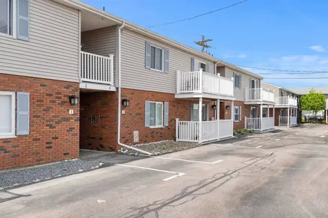 68 Kings Highway Hampton NH 03842