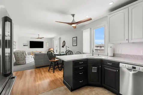 68 Kings Highway Hampton NH 03842