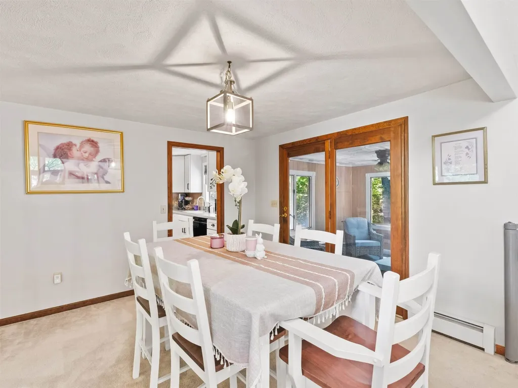 19 Wedgewood Drive Londonderry NH 03053