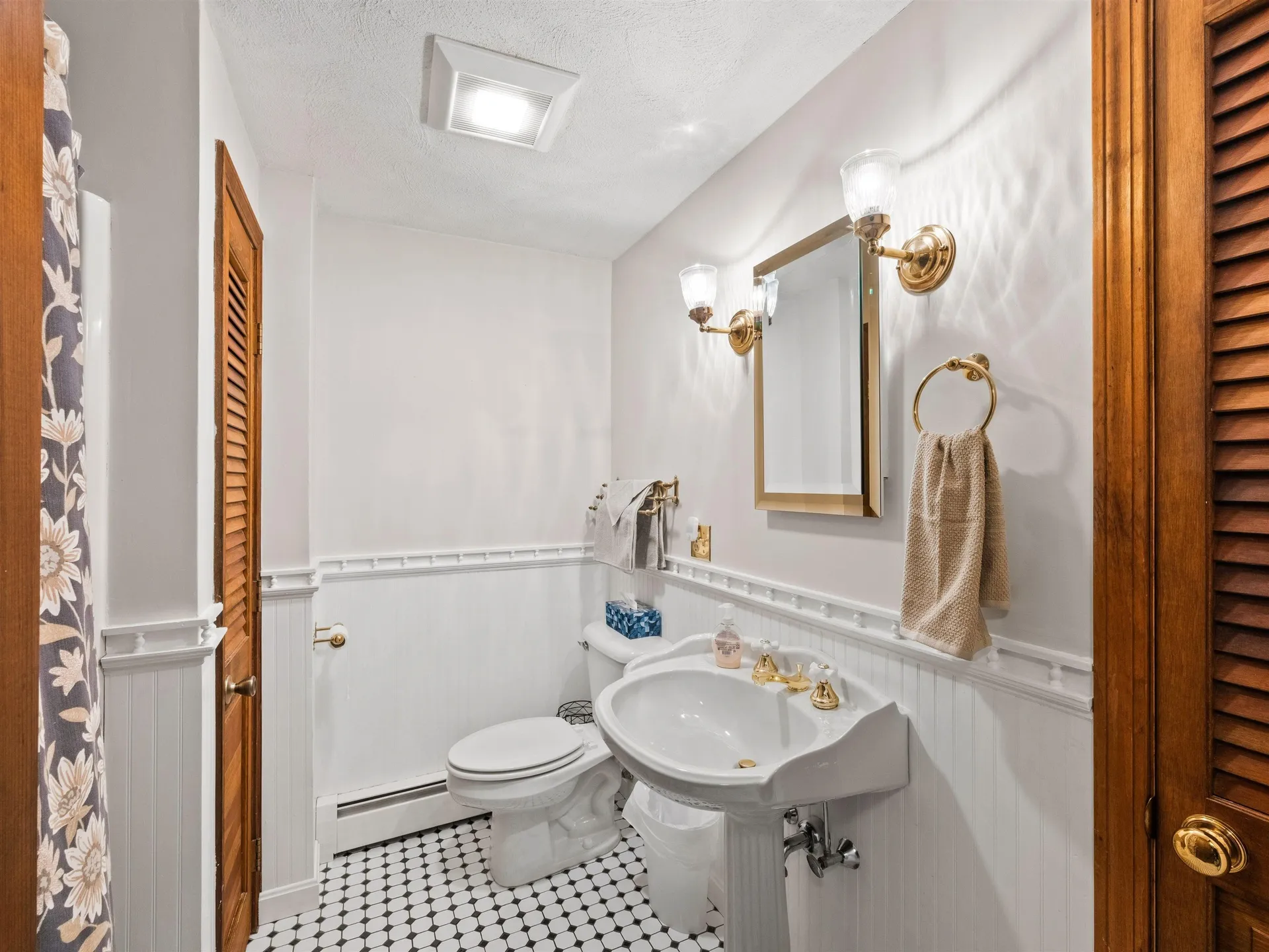 19 Wedgewood Drive Londonderry NH 03053