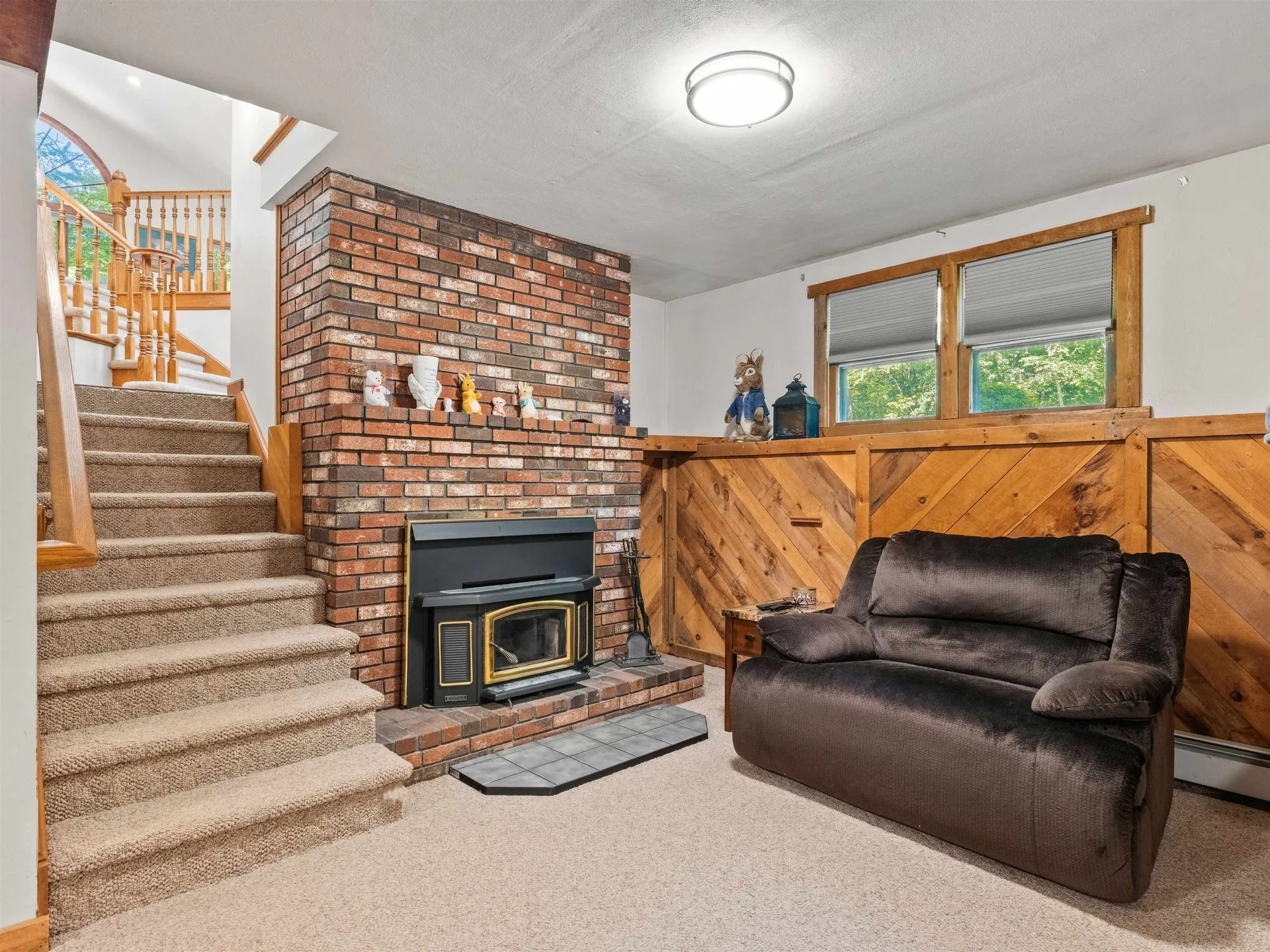 19 Wedgewood Drive Londonderry NH 03053