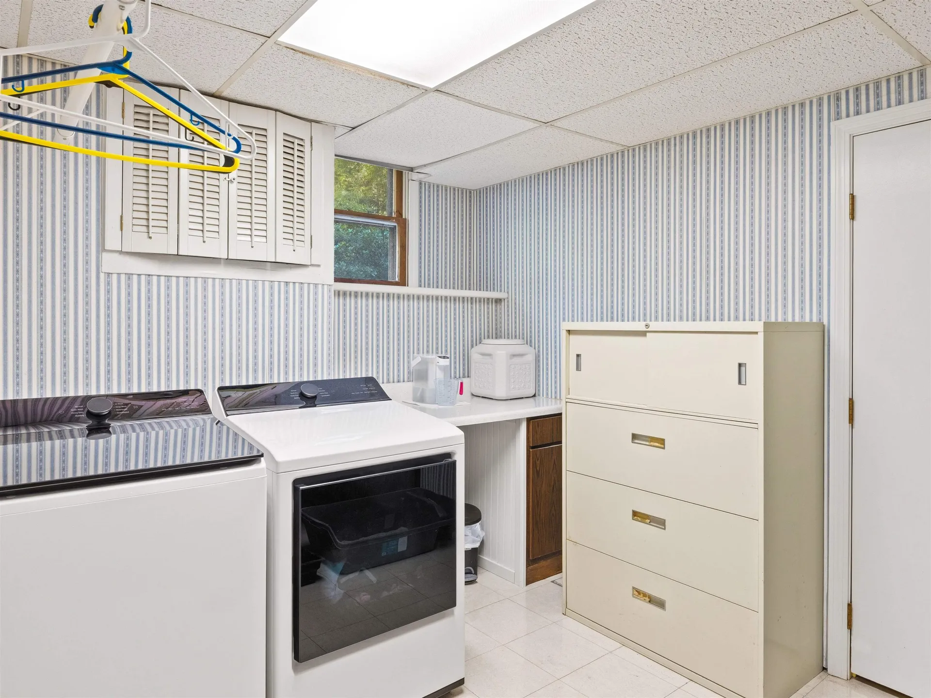 19 Wedgewood Drive Londonderry NH 03053