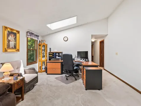 19 Wedgewood Drive Londonderry NH 03053