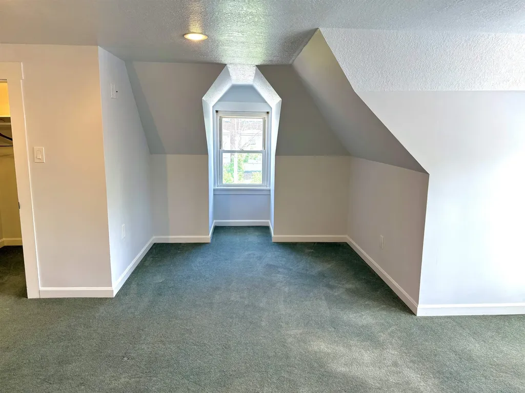 306 Mcgregor Street Manchester NH 03102