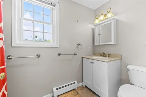 11 Dover Street South Burlington VT 05403