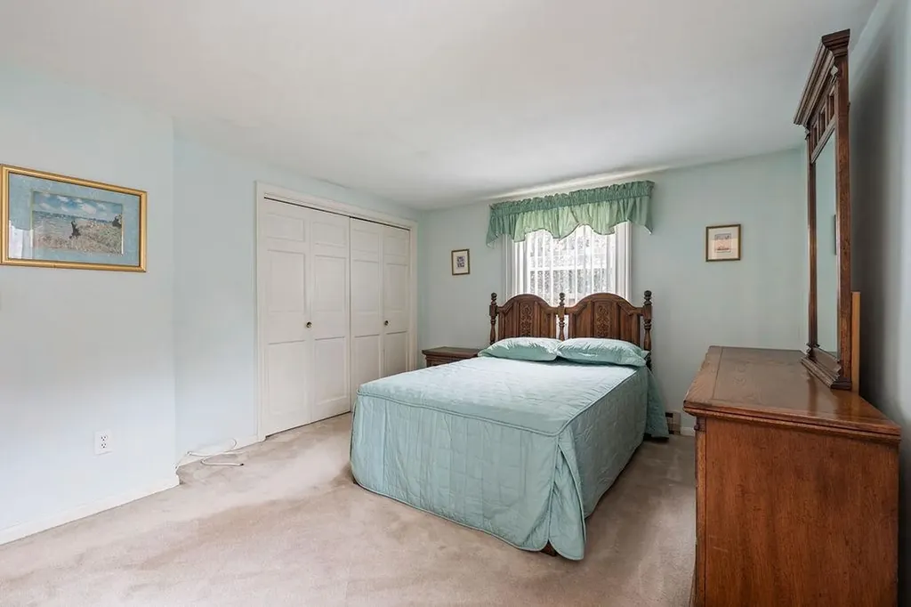 2 Harding Road Portsmouth NH 03801
