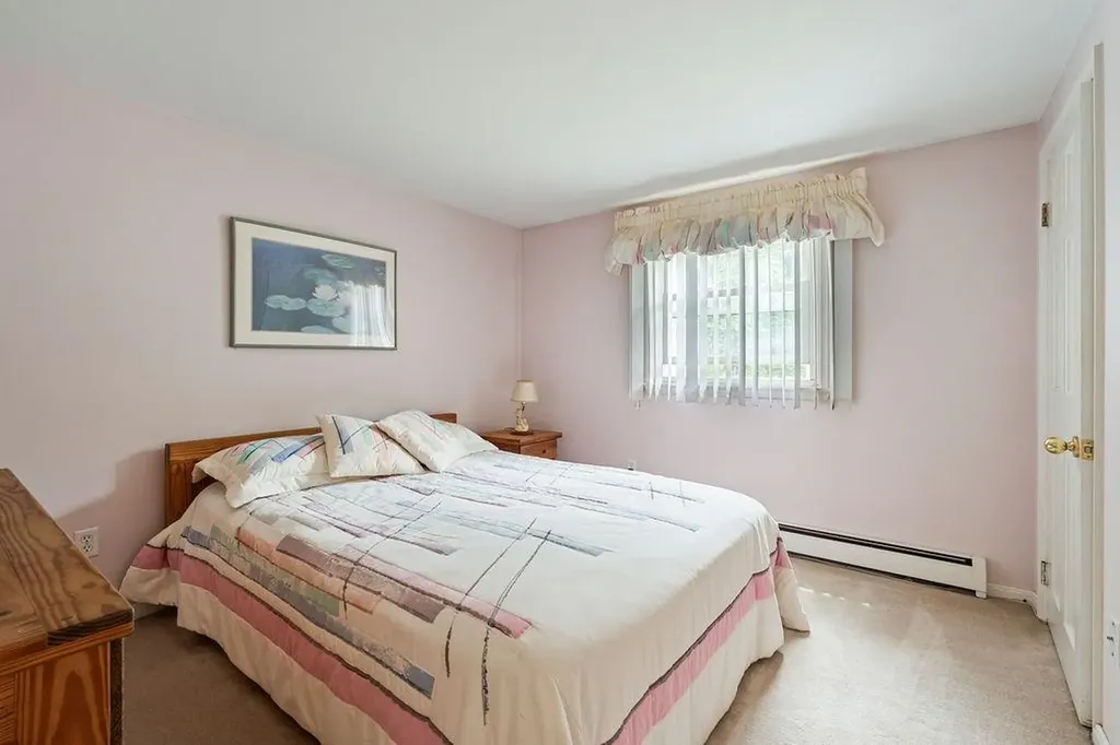 2 Harding Road Portsmouth NH 03801