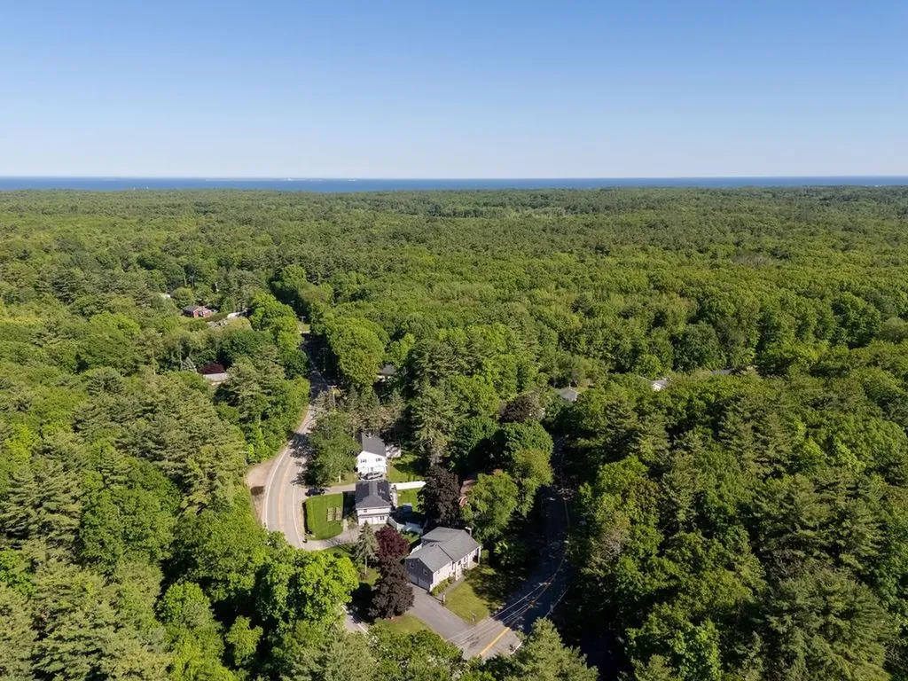 2 Harding Road Portsmouth NH 03801