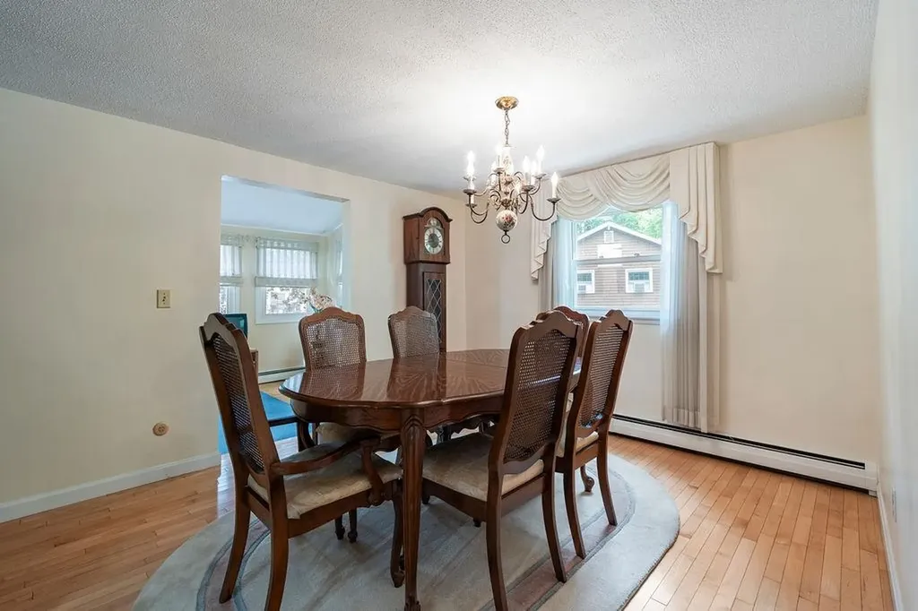 2 Harding Road Portsmouth NH 03801