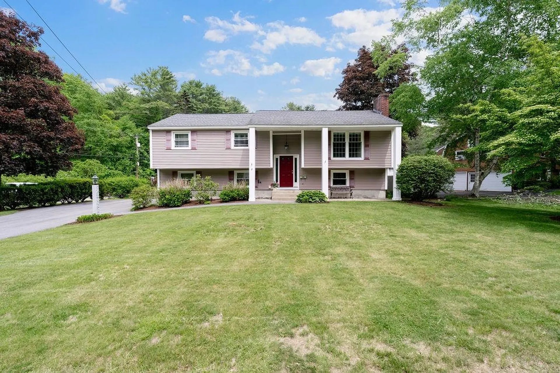 2 Harding Road Portsmouth NH 03801