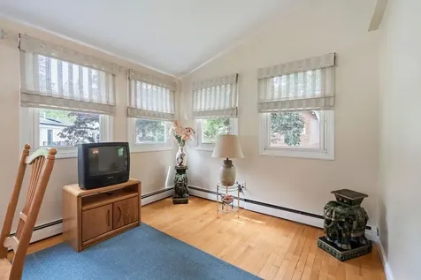 2 Harding Road Portsmouth NH 03801