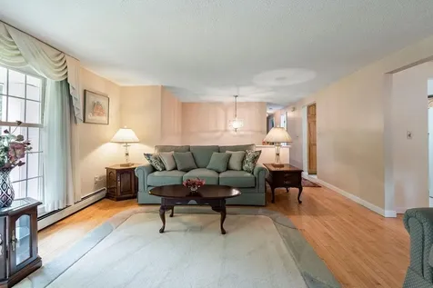 2 Harding Road Portsmouth NH 03801