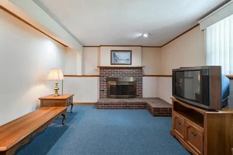 2 Harding Road Portsmouth NH 03801