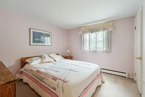 2 Harding Road Portsmouth NH 03801