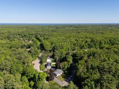 2 Harding Road Portsmouth NH 03801