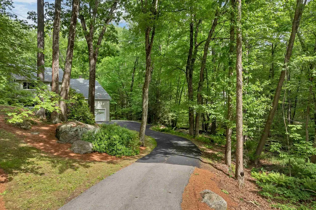 208 Liberty Hill Road Bedford NH 03110