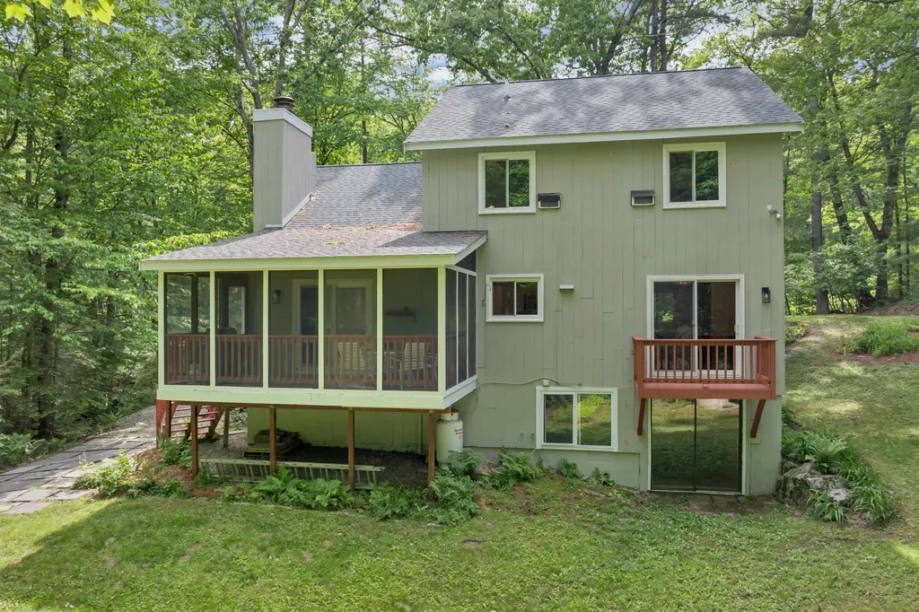 208 Liberty Hill Road Bedford NH 03110