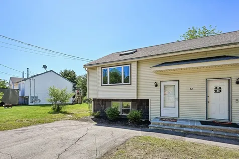 82 Derryfield Road Derry NH 03038