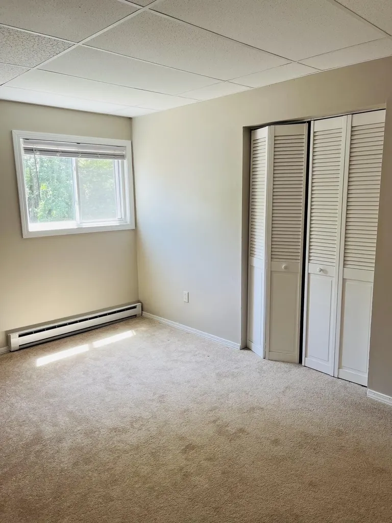 45C Constitution Drive Londonderry NH 03053