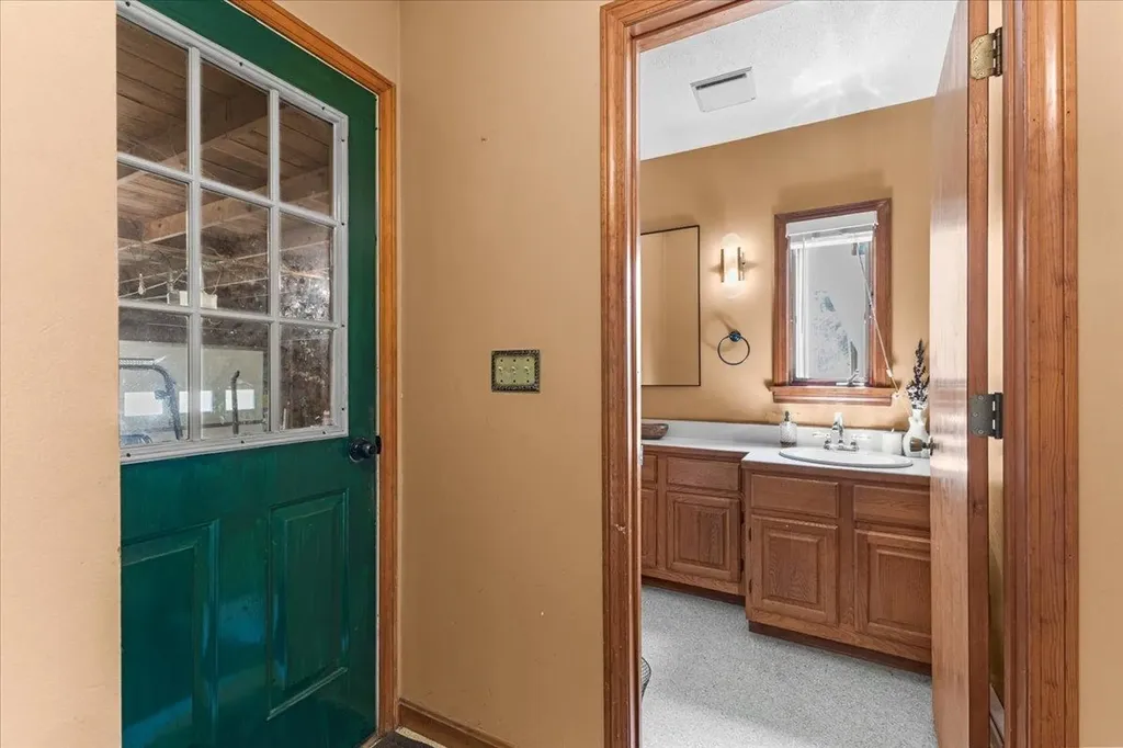 2206 Highgate Road Swanton VT 05488