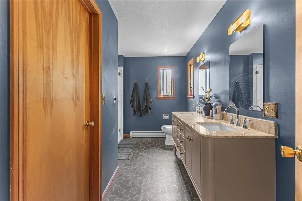 2206 Highgate Road Swanton VT 05488