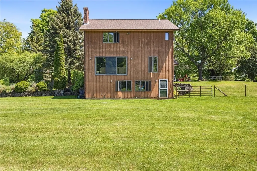 2206 Highgate Road Swanton VT 05488