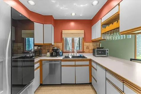 2206 Highgate Road Swanton VT 05488