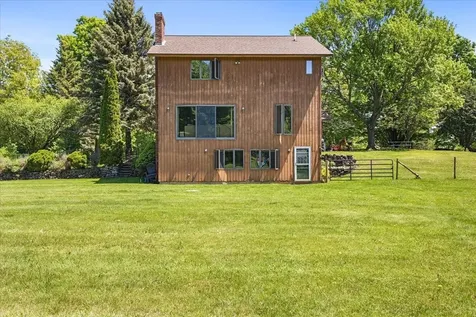 2206 Highgate Road Swanton VT 05488