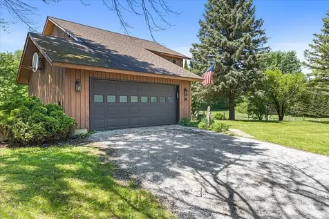 2206 Highgate Road Swanton VT 05488