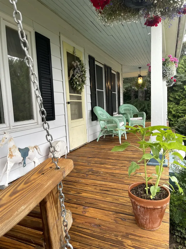 736 Pleasant Street Newport City VT 05855