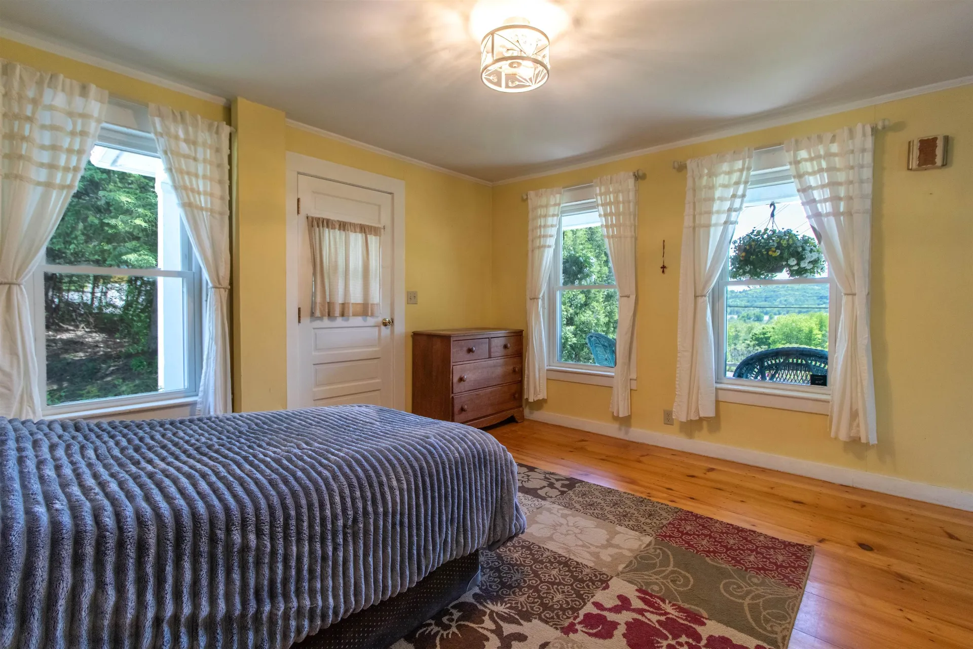 736 Pleasant Street Newport City VT 05855