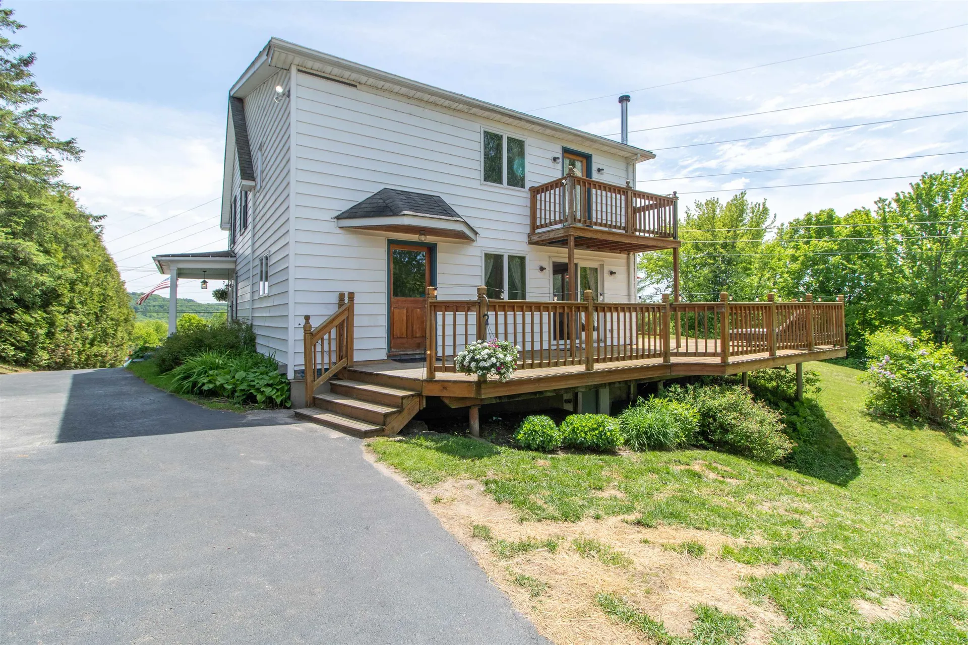 736 Pleasant Street Newport City VT 05855