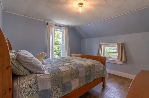 736 Pleasant Street Newport City VT 05855