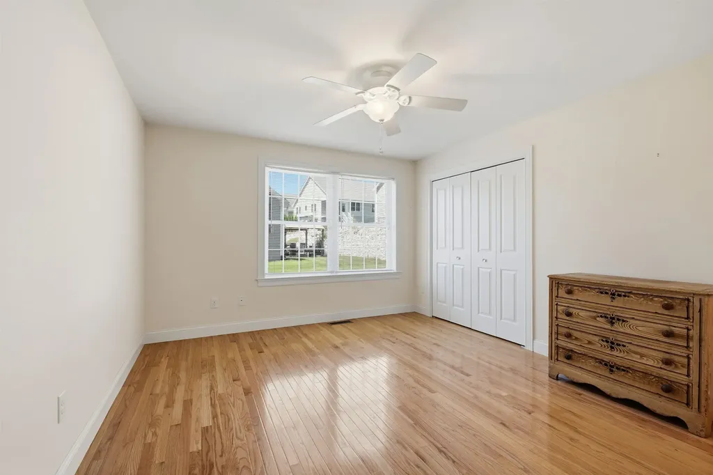 12 Thorn Hill Road Hooksett NH 03106