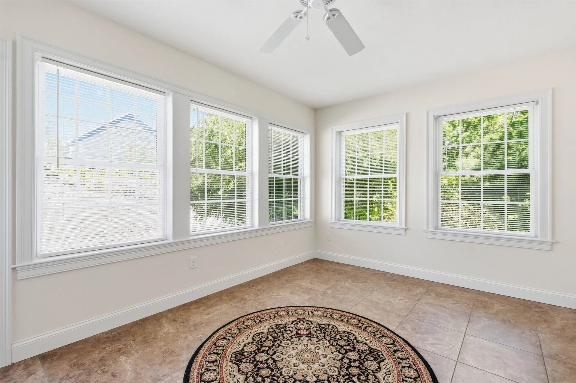 12 Thorn Hill Road Hooksett NH 03106
