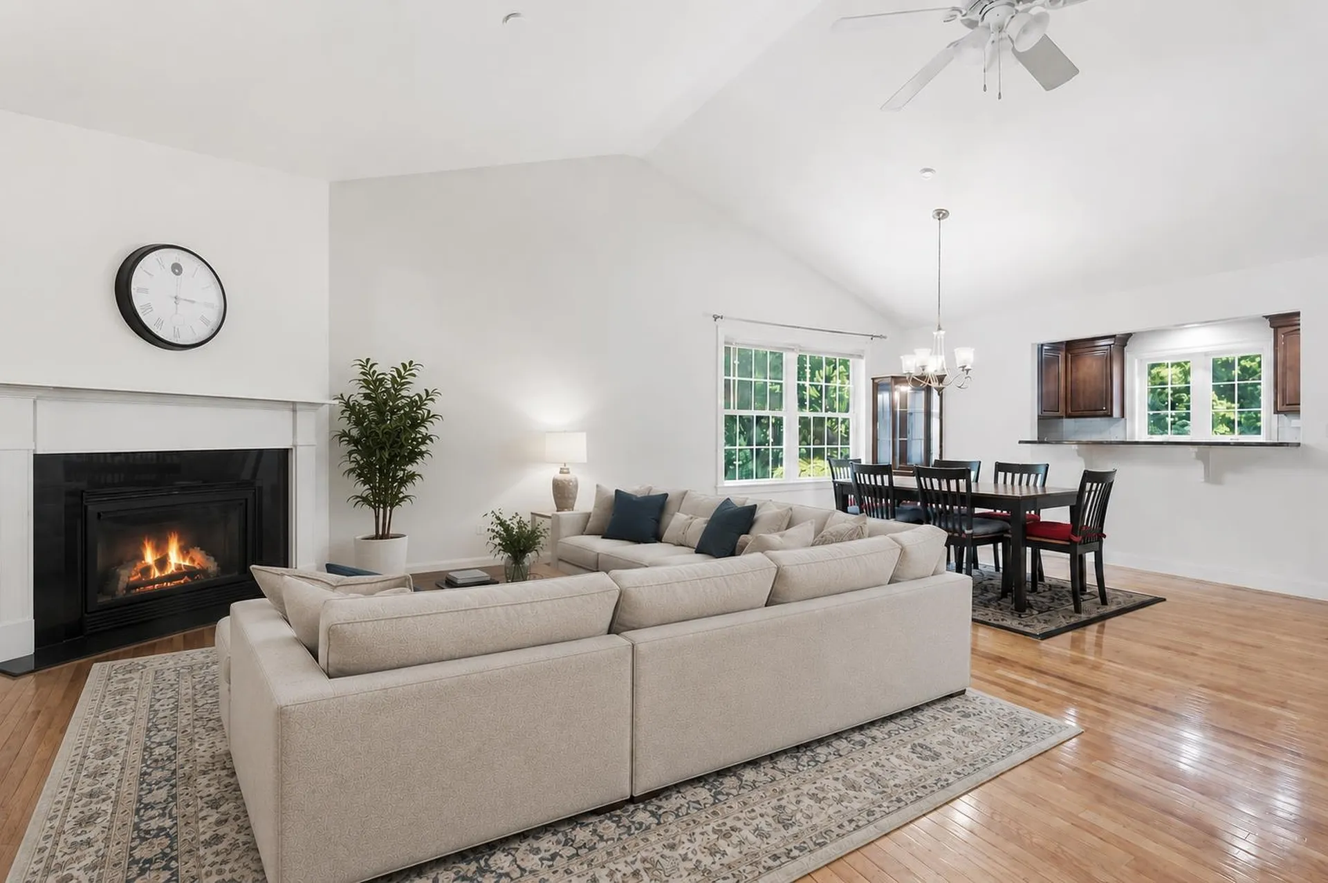 12 Thorn Hill Road Hooksett NH 03106