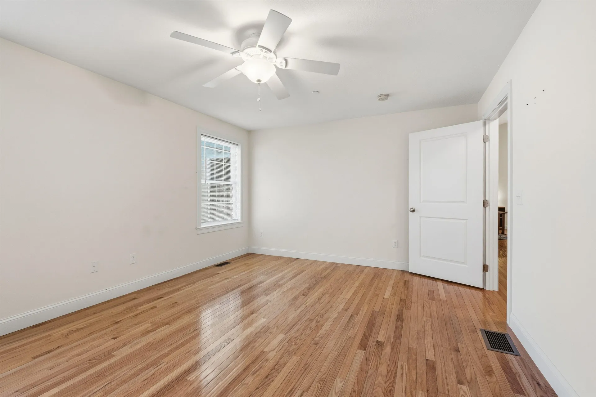 12 Thorn Hill Road Hooksett NH 03106