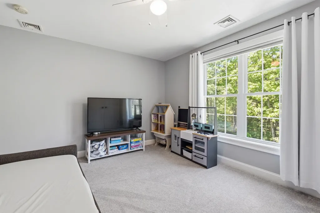 61 Farm View Lane Gilford NH 03249